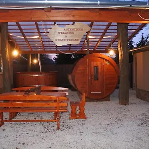 https://tessedik-vendeghaz.hotels-hajduszoboszlo-hungary.com