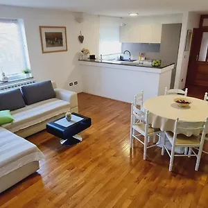 apartment-lory.in-istria.net/