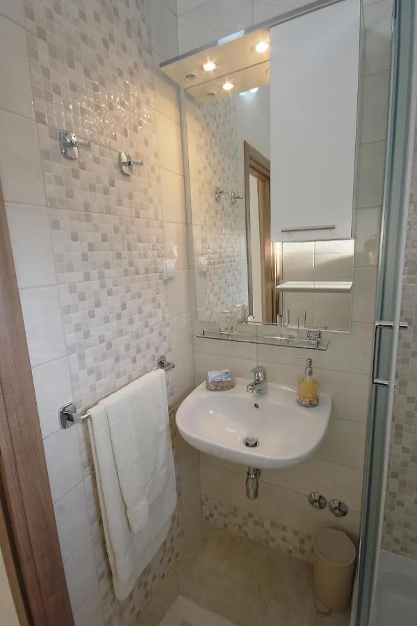 Apartmani Srdoc Baska  Baska (Krk)