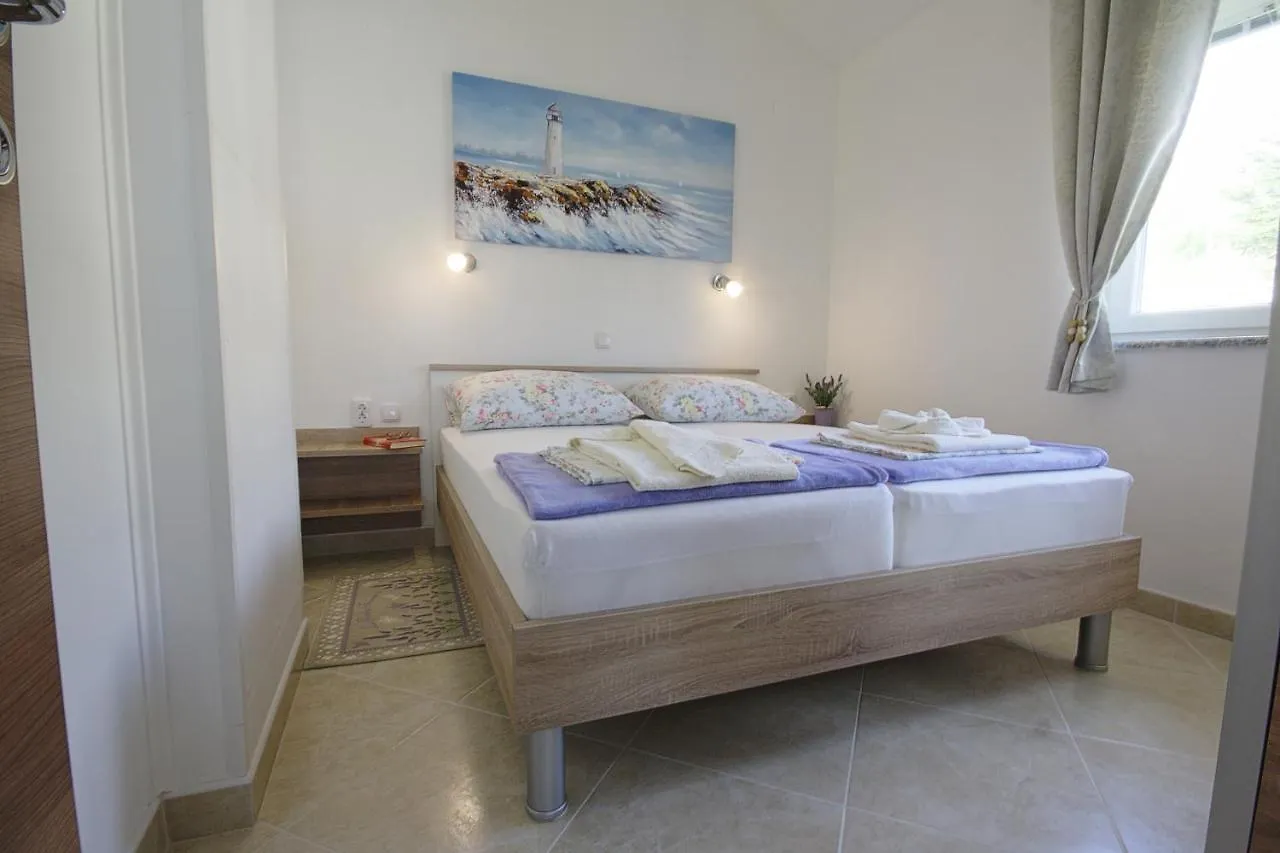 Apartmani Srdoc Baska  Apartment Baska (Krk)